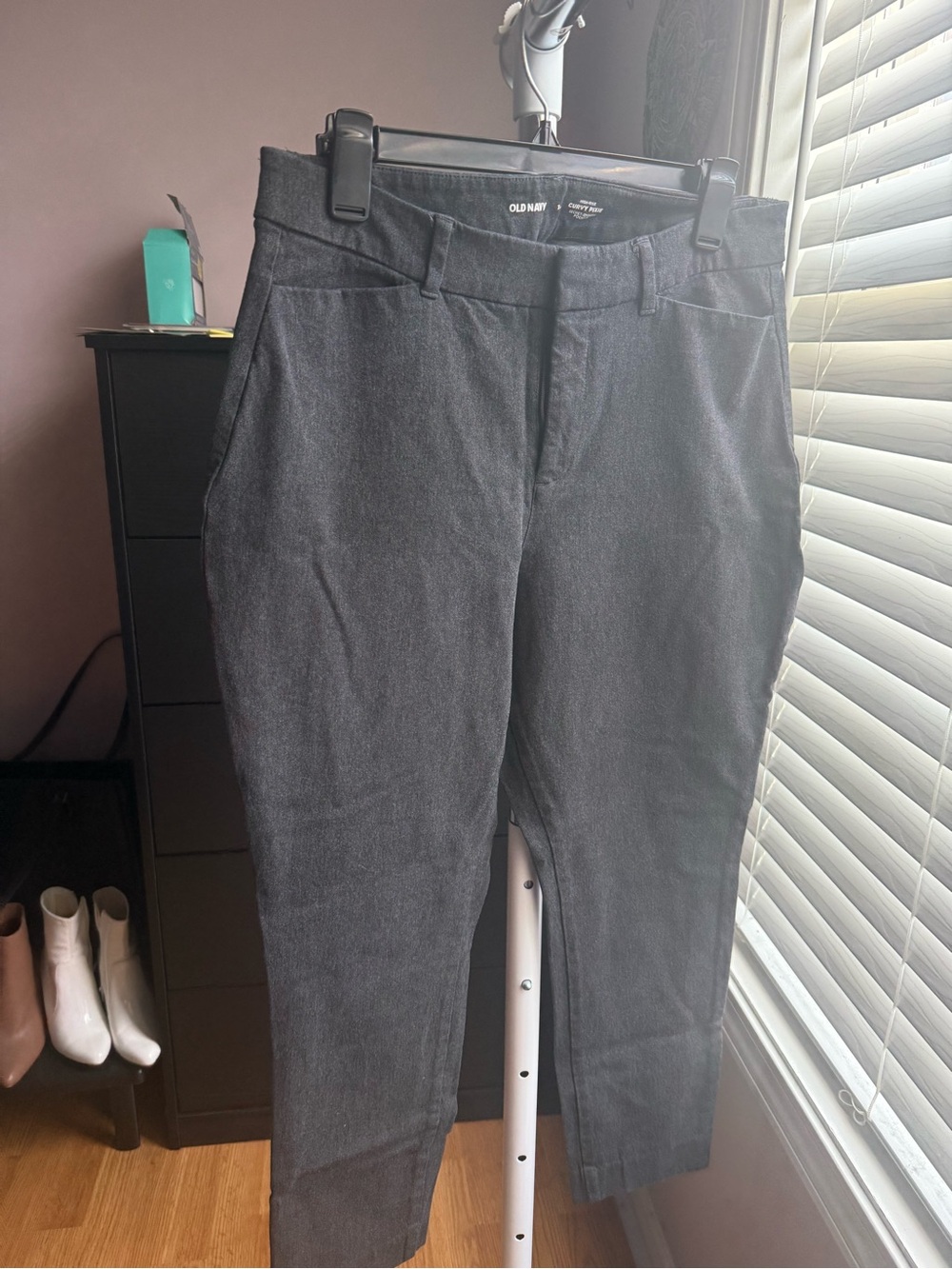 Old Navy Women’s Curvy Pixie Pants